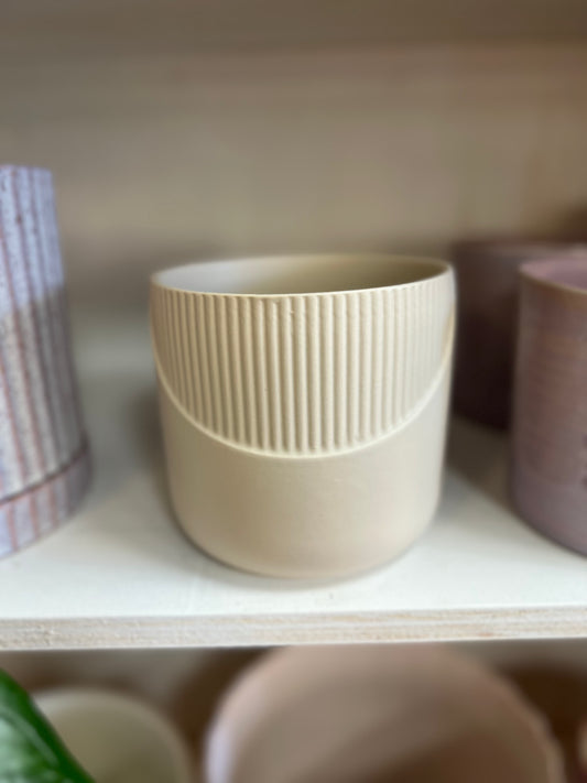 Cache pot Hallen
