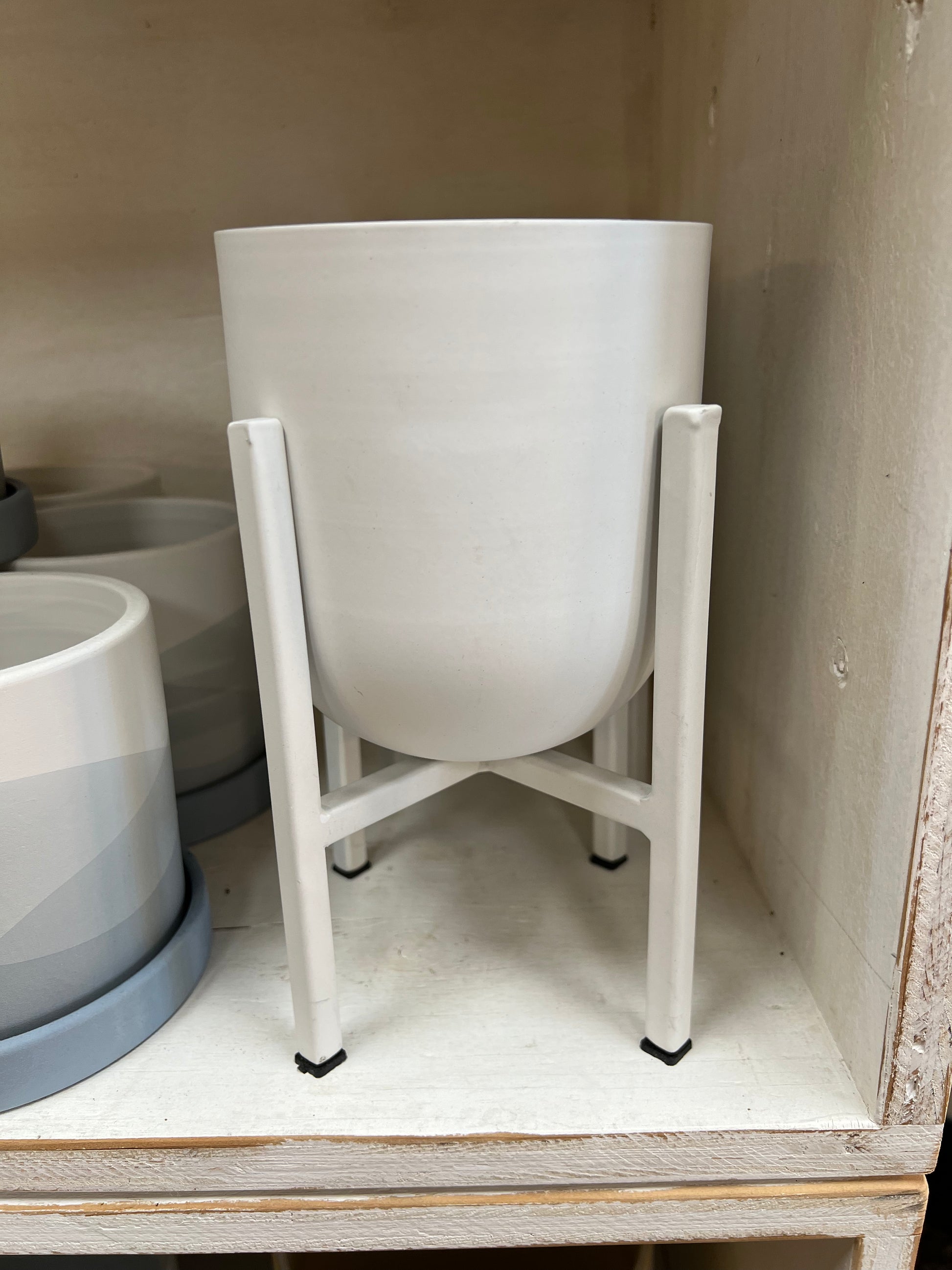Cachepot Stand Cache pot Mallow Stand – jungleroseinc
